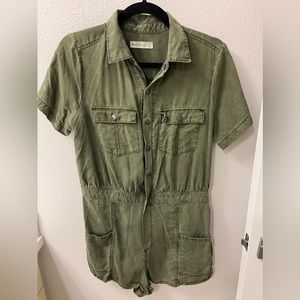 Abercrombie army green romper